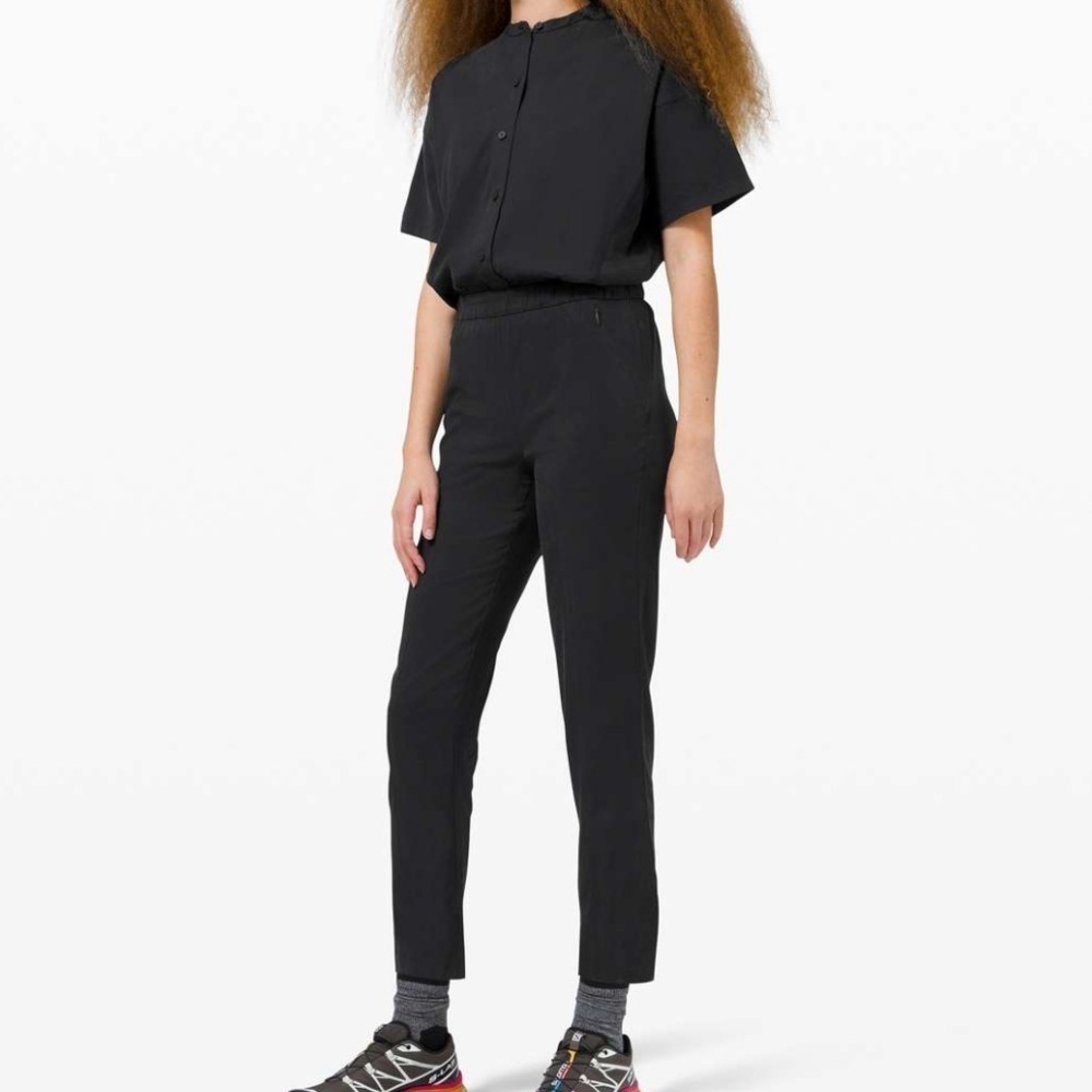 Lululemon womens black perfectly Poised short sleeve jumpsuit 8